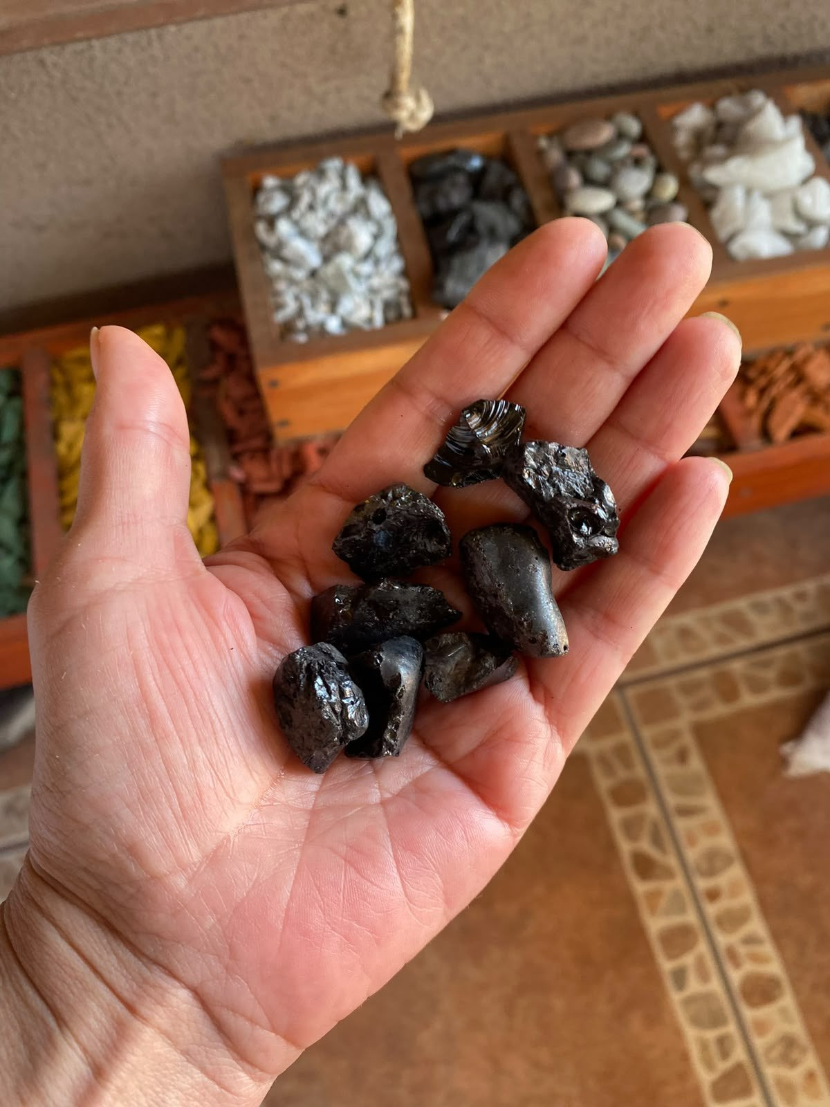 Piedra negra brillante Nuez · 30 kg